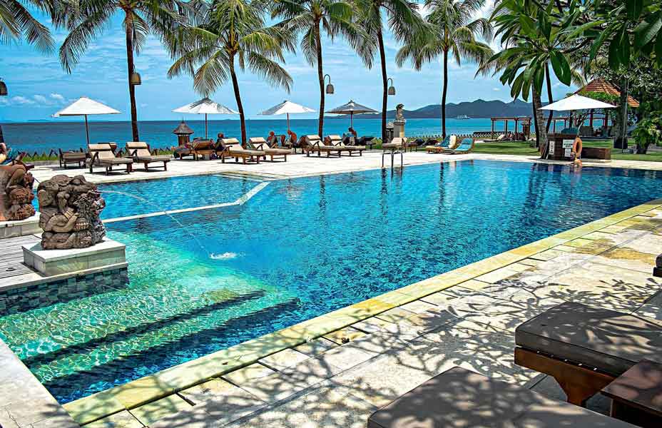 Fasilitas Kolam Renang Hotel